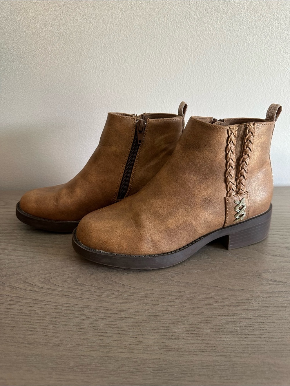 Girls size 2 Blowfish brand  Braided leather Ankle Boots